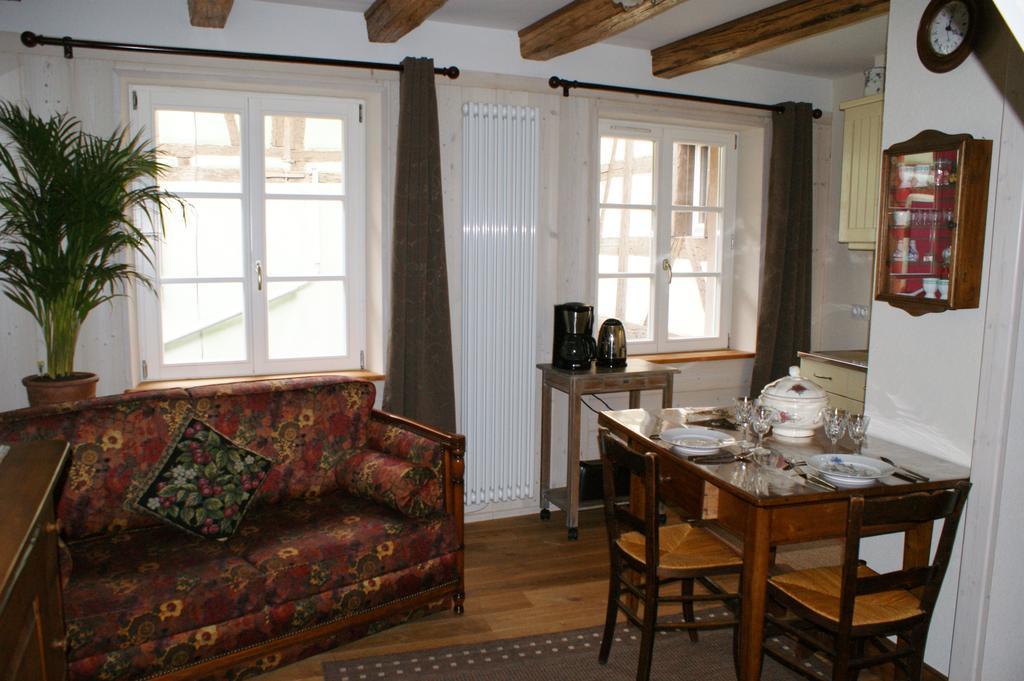 Gites Les Bains Riquewihr Room photo